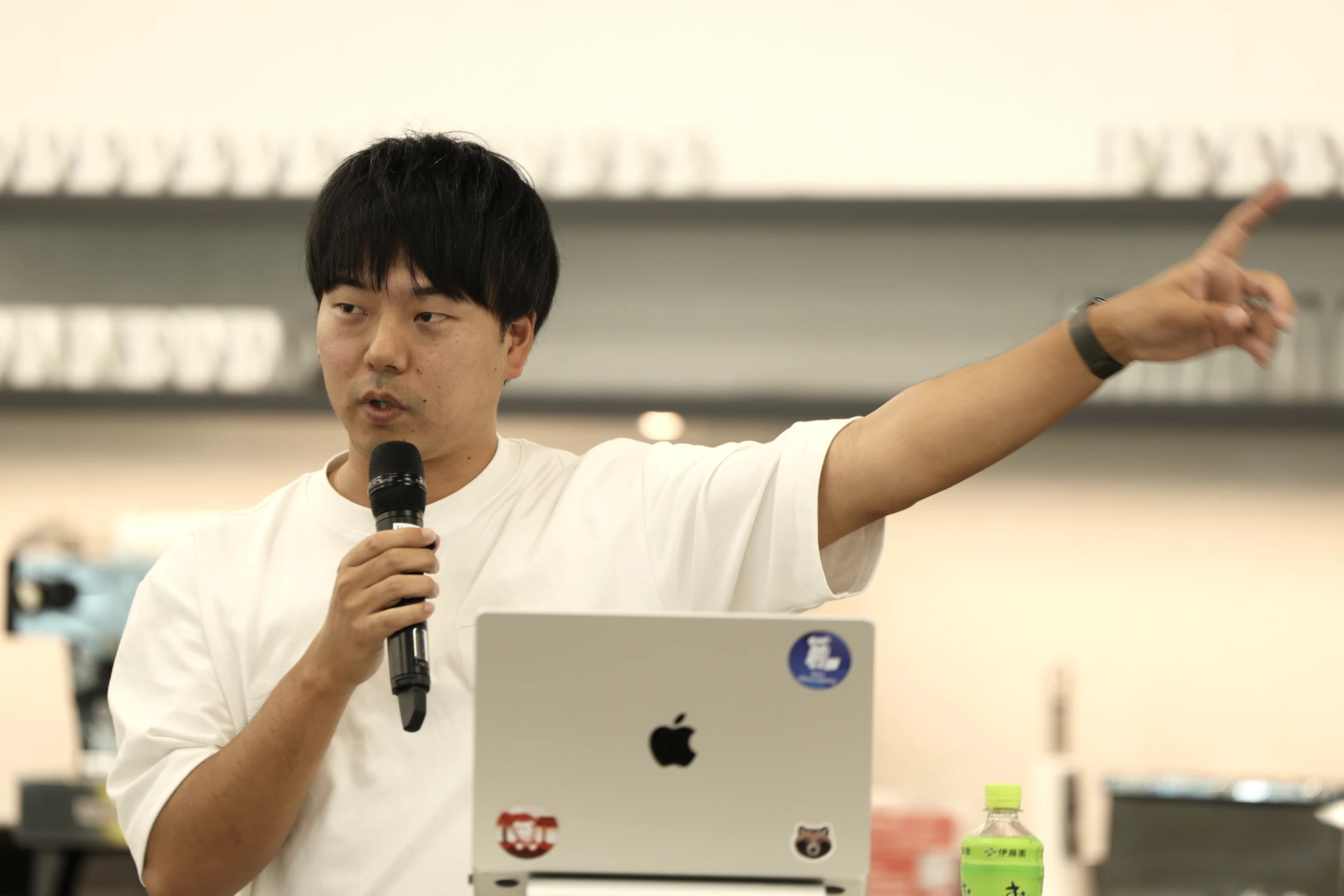 セッション 2 に登壇した ABEMA 山本氏。